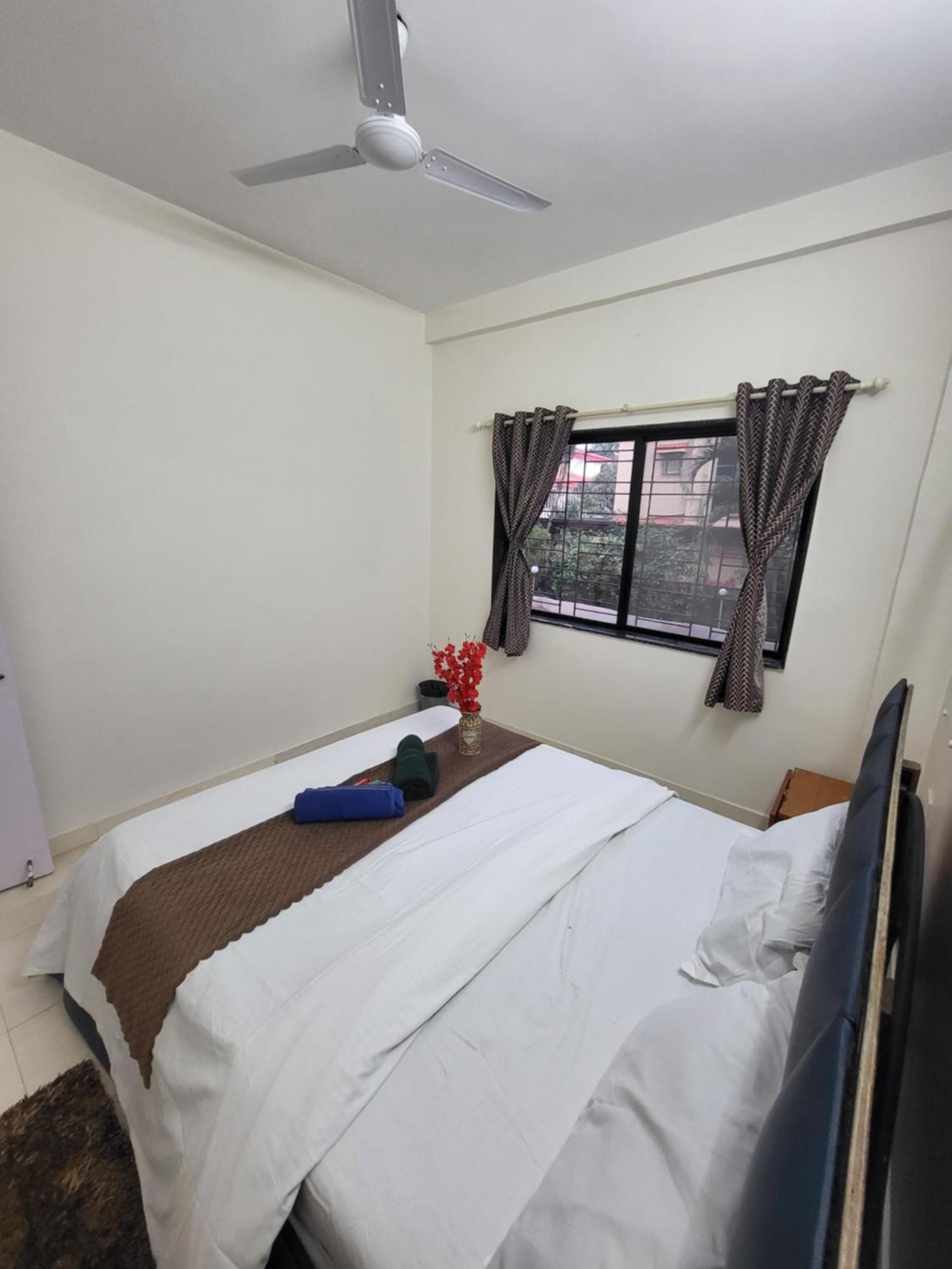 The Perfect Stays Para Disco Big Pool Cricket Turf Villa Lonavala Exterior foto